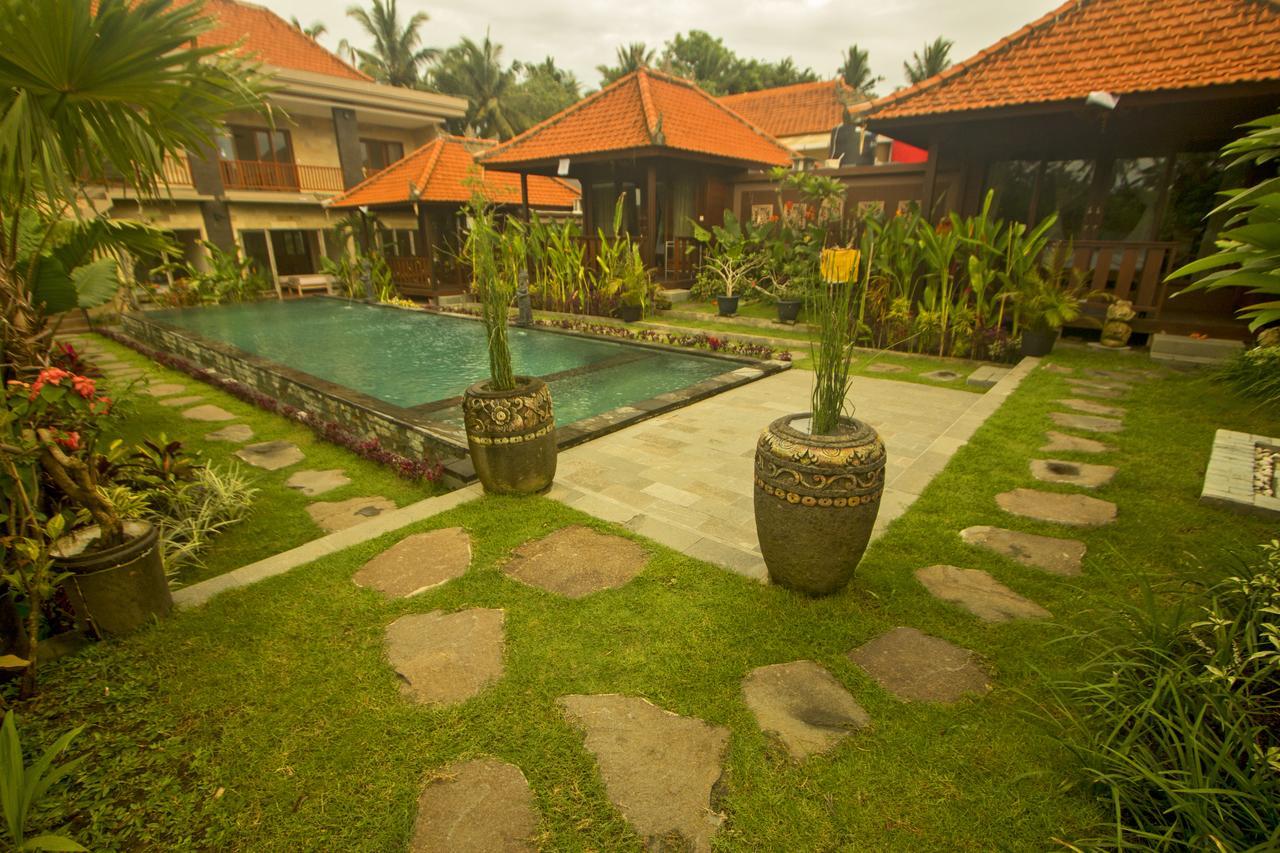 Ratna 4 Apartemen *