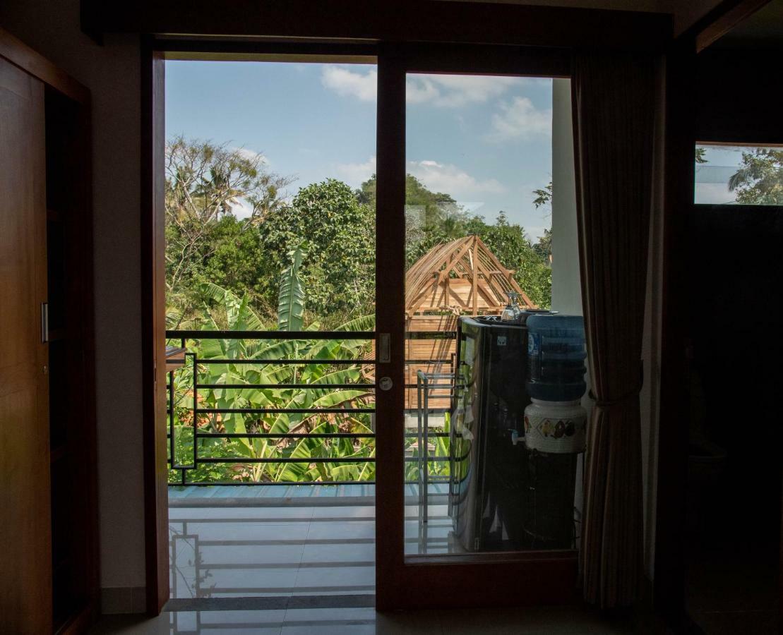 Apartemen Ratna 4 *